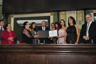 Desembargador Augusto de Lima Bispo recebe Título de Cidadão de Salvador  