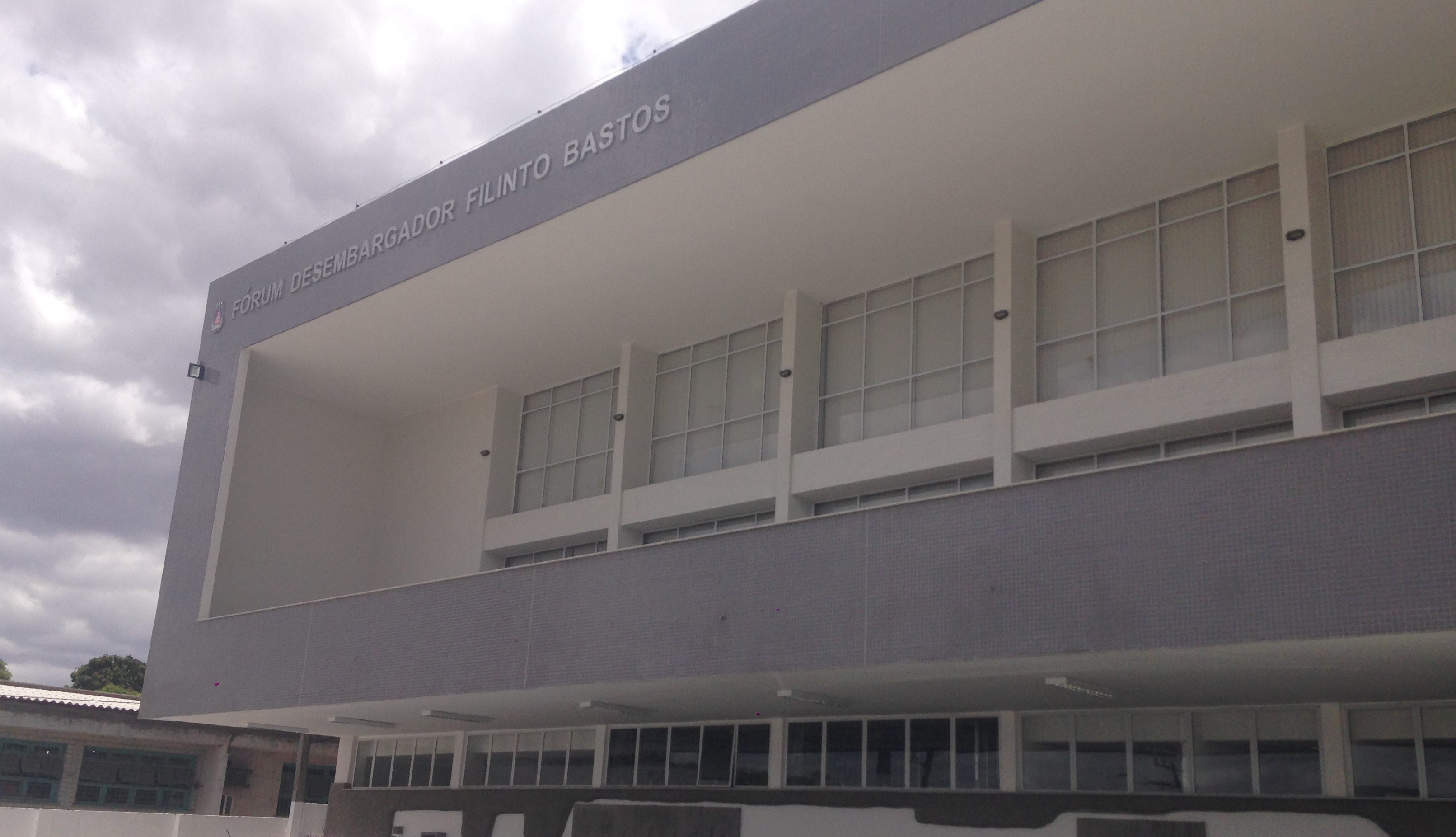 Feira de Santana: fórum e Vara da Justiça pela Paz em Casa ganham novas instalações  