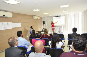 Magistrados e servidores se reúnem para discutir as metas e objetivos do e-Social  
