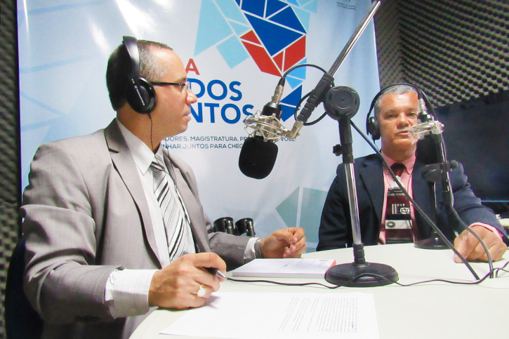Rádio Web TJBA apresenta entrevista com Juiz Rilton Góes Ribeiro  