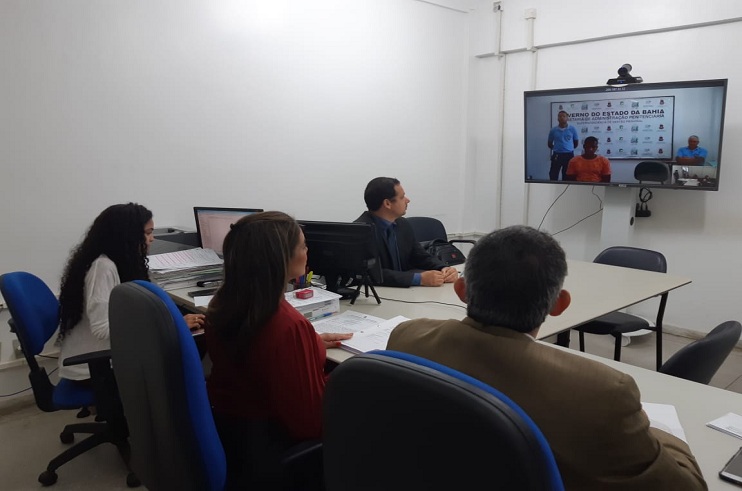 Canavieiras: Vara Crime realiza primeira audiência por videoconferência após regulamentação  