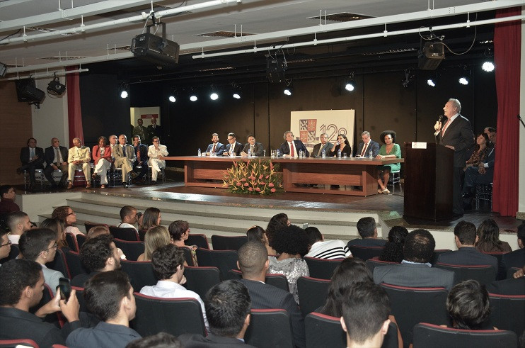 Desembargadores do TJBA marcam presença na Conferência Magna da Faculdade de Direito da UFBA  