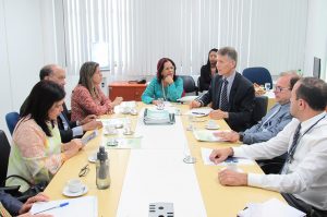 Reunião do Núcleo Socioambiental debate questões relacionadas a materiais de consumo e compras sustentáveis  