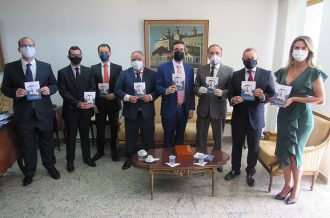 PJBA formaliza adesão ao Programa Fazendo Justiça e ao Juízo 100% Digital do CNJ  