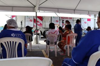 Outubro Rosa: parceria do PJBA e Fundação José Silveira atende mais de cem mulheres no Tribunal  