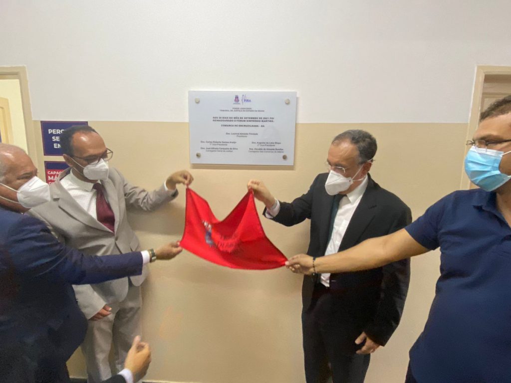 Encruzilhada: Presidente do PJBA reinaugura Fórum Sinfrônio Martins