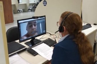 Aposentados e pensionistas do Estado devem realizar prova de vida a partir deste mês; o procedimento poderá ser feito por videochamada   