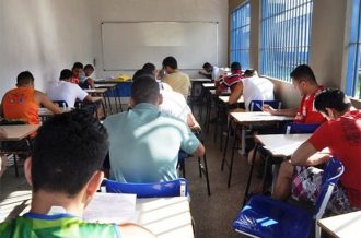 Bahia gasta mensalmente um valor total de R$ 3.273 com um preso  