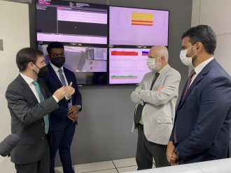 PRESIDENTE DO PJBA VISITA AS INSTALAÇÕES DO DATA CENTER  