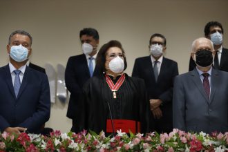 NORMA CAVALCANTI TOMA POSSE PARA O SEGUNDO MANDATO COMO PROCURADORA-GERAL DE JUSTIÇA; PRESIDENTE DO PJBA PARTICIPA DA SOLENIDADE  