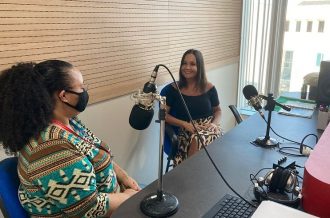 Rádio Web PJBA: Entrevista com a Juíza Élbia Araújo, mãe de uma jovem autista, marca o Dia Mundial de Conscientização do Autismo  