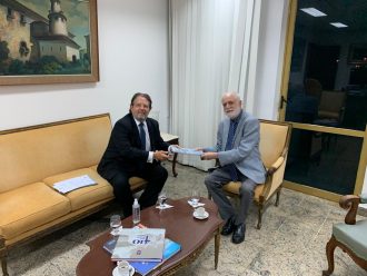 CORREGEDOR DAS COMARCAS DO INTERIOR, DESEMBARGADOR JATAHY JÚNIOR, FAZ ENTREGA DE RELATÓRIO AO PRESIDENTE DO PJBA  