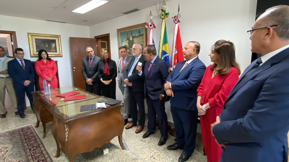 PJBA assina termo de cooperação com o STJ para uso de inteligência artificial nos fluxos das ações judiciais  