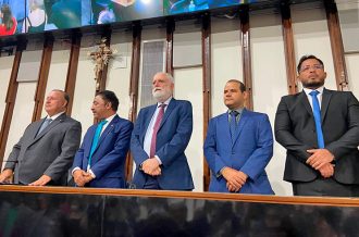 PRESIDENTE DO PJBA PARTICIPA DE CERIMÔNIA DE HOMENAGEM A CARLOS EDUARDO SODRÉ COM A COMENDA 2 DE JULHO  