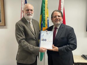 Corregedor das Comarcas do Interior e Presidente da Amab parabenizam o Desembargador Nilson Castelo Branco pelo Relatório dos 100 primeiros dias de gestão  