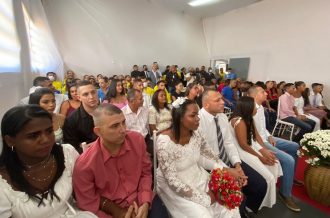Projeto da Corregedoria Geral do PJBA promove cerimônia de casamento com 27 casais no Complexo Penal de Barreiras   