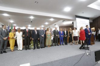PJBA PROMOVE CERIMÔNIA DE ADMISSÃO DE NOVOS MEMBROS DO IAB-BA E DE OUTORGA DA MEDALHA DESEMBARGADOR MÁRIO AUGUSTO ALBIANI ALVES  