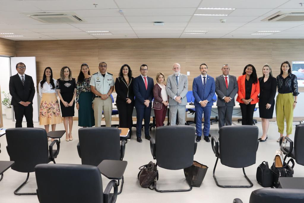 Desembargador Presidente, Juízes Assessores e membros da Unicorp prestigiam o início do Módulo Local do Curso de Formação Inicial para Juízes Substitutos do PJBA  