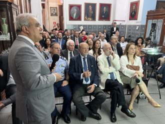 DESEMBARGADOR LIDIVALDO REAICHE REALIZA PALESTRA NO INSTITUTO GEOGRÁFICO E HISTÓRICO DA BAHIA  