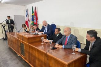 VIAGEM PORTO SEGURO/ COMARCA DE EUNÁPOLIS: PRESIDENTE DO PJBA INAUGURA SALA PASSIVA DE VIDEOCONFERÊNCIA E SALA DE DEPOIMENTO ESPECIAL  