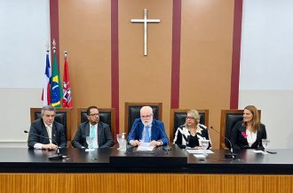 VITÓRIA DA CONQUISTA: PRESIDENTE DO PJBA INAUGURA SALA PASSIVA DE VIDEOCONFERÊNCIA E CÂMARA DE MEDIAÇÃO E CONCILIAÇÃO  