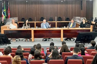 EFICIÊNCIA E TRANSPARÊNCIA SÃO FOCOS NO EVENTO SOBRE LINGUAGEM SIMPLES, PROMOVIDO PELO PJBA  