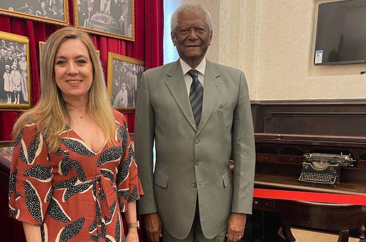 Professor Edvaldo Brito visita o Memorial do Fórum Ruy Barbosa  
