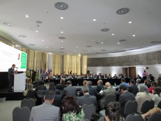 PRIMEIRO DIA 90ª ENCONTRO NACIONAL DOS CORREGEDORES DA JUSTIÇA DESTACA TECNOLOGIA E INOVAÇÃO EM DEBATES  