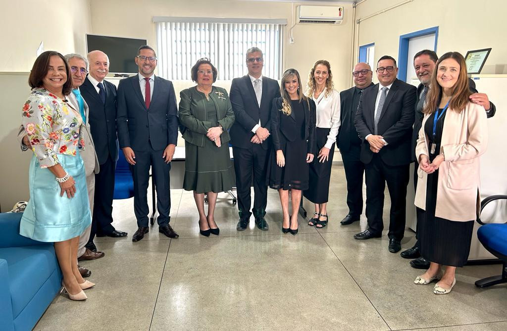 Rei Carl XVI Gustaf e a Rainha da Suécia, Sílvia Renata Sommerlath, visitam Complexo de Escuta Protegida do PJBA  