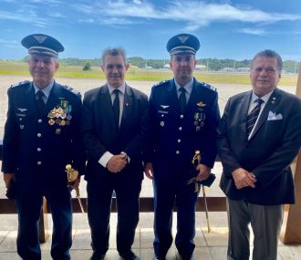 PJBA marca presença em cerimônia Militar de Passagem de Comando da Base Aérea de Salvador  