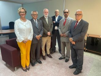 PRESIDENTE NILSON SOARES CASTELO BRANCO E MAGISTRADOS APOSENTADOS DO TJBA REÚNEM-SE PARA DISCUTIR A REABERTURA DA SALA DE CONVÍVIO  