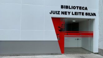 TJBA REINAUGURA BIBLIOTECA DO EDIFÍCIO-SEDE E HOMENAGEIA O JUIZ NEY LEITE SILVA  