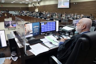 TRIBUNAL PLENO TEM SESSÃO EM DOIS TURNOS E BATE RECORDE DE PROCESSOS JULGADOS NESSA QUARTA-FEIRA (22)  