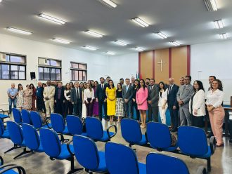 Corregedor-Geral do TJBA destaca importância da escuta e do acolhimento aos magistrados e servidores durante abertura de correição em Vitória da Conquista  