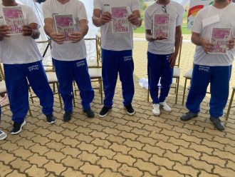 Virando a página: reeducandos do Conjunto Penal de Vitória da Conquista debatem diferentes temas sociais abordados no livro A Cor Púrpura  