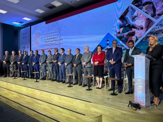 PRESIDENTE DO TJBA PARTICIPA DE EVENTO QUE HOMENAGEIA RUY BARBOSA E DISCUTE POLÍTICAS PÚBLICAS  