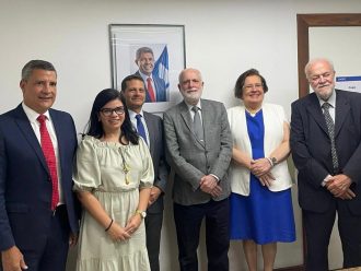 PRESIDENTE DO TJBA SE REÚNE COM AUTORIDADES NA SECRETARIA DE PLANEJAMENTO DA BAHIA PARA DISCUTIR LEI DE DIRETRIZES ORÇAMENTÁRIAS  