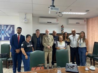 PRESIDENTE DO TJBA SE REÚNE COM REPRESENTANTES DE SINDICATOS PARA DISCUTIR MELHORIAS PARA SERVIDORES  