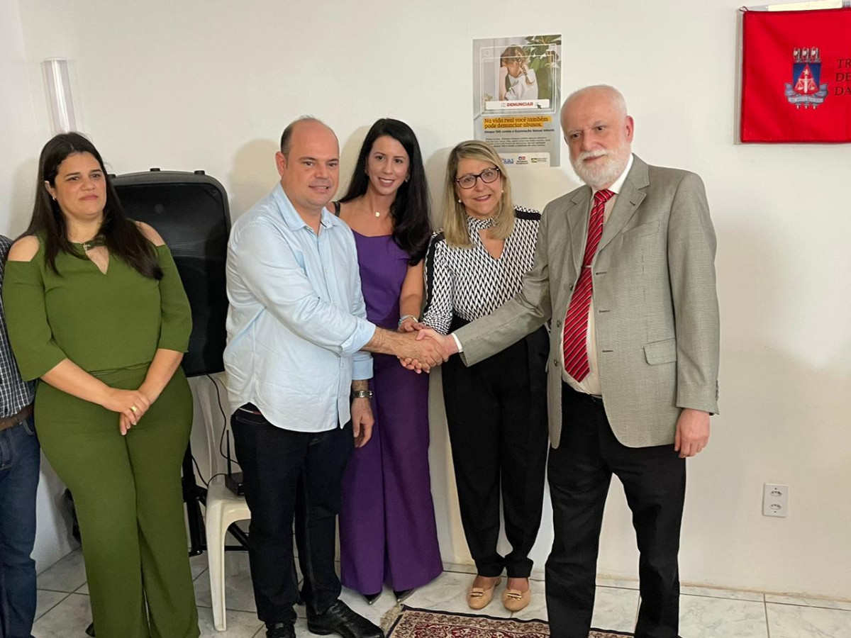 Presidente do TJBA instala Ponto de Inclusão Digital no Distrito Bravo, em Serra Preta-BA  