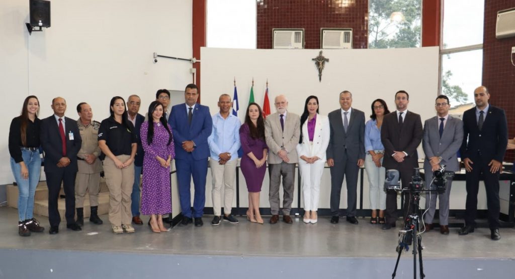 Comarca de Alagoinhas: Presidente do TJBA participa da cerimônia de lançamento da pedra fundamental de construção da nova sede do Fórum  