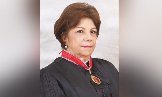 TRIBUNAL PLENO HOMENAGEIA EX-PRESIDENTE DO TJBA, DESEMBARGADORA TELMA BRITTO, QUE SE APOSENTA DA MAGISTRATURA  