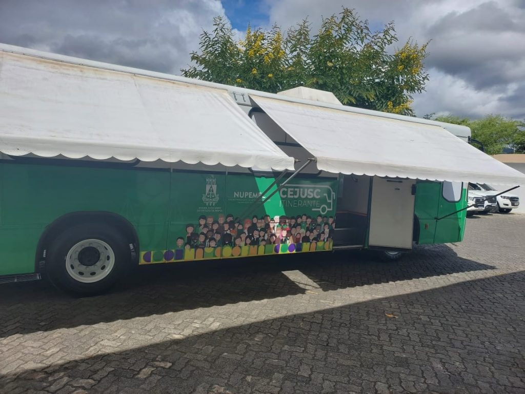 Juntos pelo Acordo: Ônibus Itinerante do Cejusc presta atendimento no estacionamento do Shopping da Bahia, de 17 a 21 de julho  