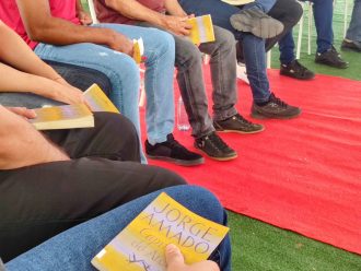 Virando a Página: Projeto da Corregedoria Geral do TJBA realiza roda de leitura com reeducandos do Conjunto Penal de Barreiras  