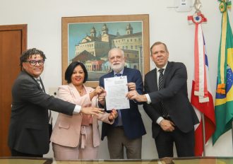 TJBA, UNIVERSIDADE CORPORATIVA DO JUDICIÁRIO BAIANO E UNEB FIRMAM PARCERIA PARA COOPERAÇÃO CIENTÍFICA E ACADÊMICA  