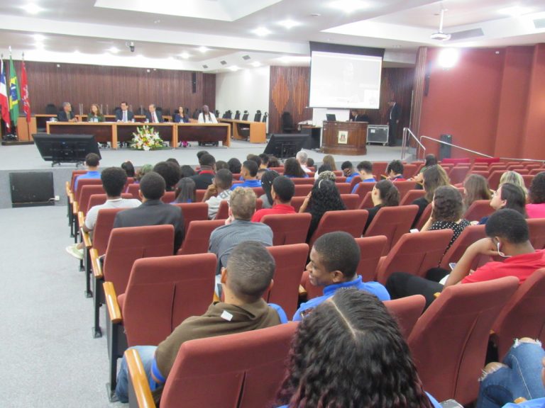 4ª Semana Nacional da Pessoa com Deficiência: TJBA abre evento com a participação de servidores, magistrados, estagiários e ativistas dos Direitos Humanos  