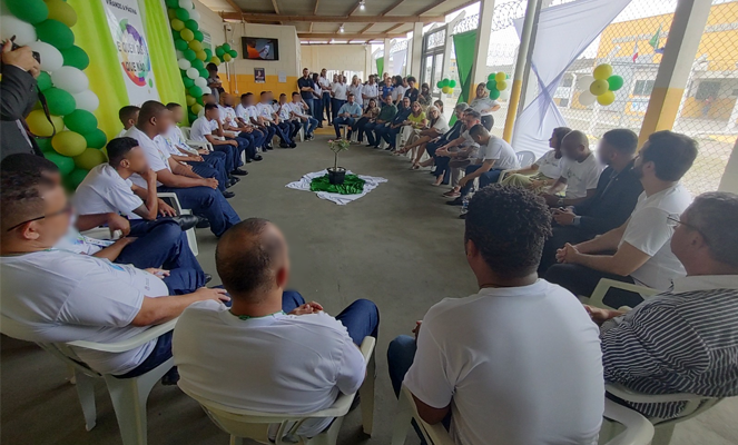 Corregedoria Geral do TJBA realiza lançamento de livro com crônicas dos reeducandos da Colônia Penal Lafaiete Coutinho, em Salvador
