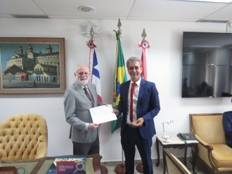 PRESIDENTE SE REÚNE COM REPRESENTANTE DA ALBA PARA DIALOGAR SOBRE PROPOSTA DE REESTRUTURAÇÃO DO SISTEMA EXTRAJUDICIAL  