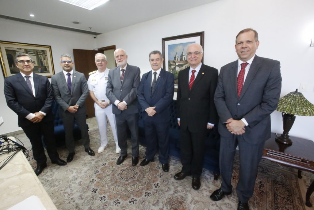 Presidente do TJBA abre I Jornada de Direito Militar; evento lotou o Auditório Desembargadora Olny Silva