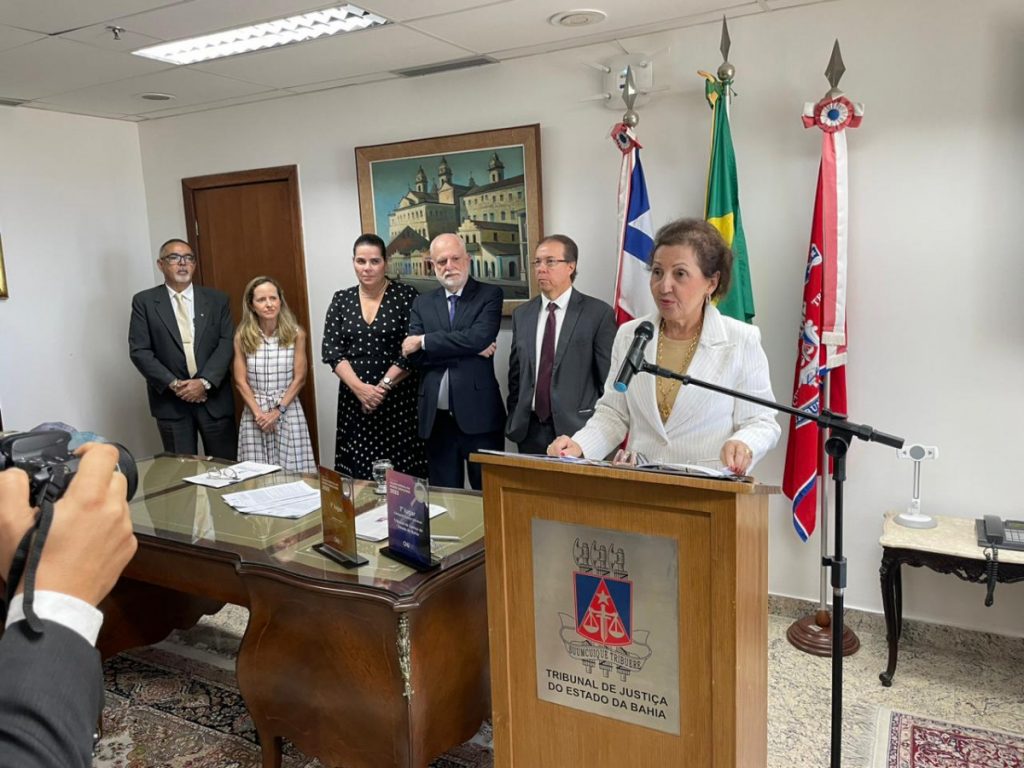 TJBA firma Termo de Cooperação inédito com o TRT-5 para compartilhar informações sobre insolvência e falência, o que permite maior garantia de celeridade processual  