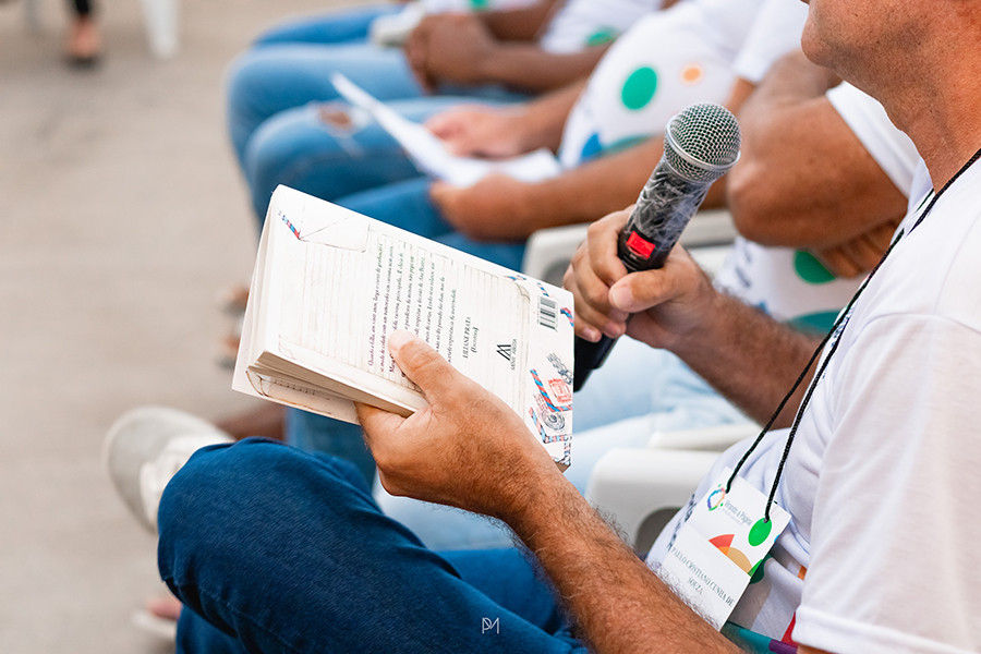 Projeto Virando a Página da Corregedoria Geral do TJBA promove Roda de Leitura e Oficina Literária com internos do Conjunto Penal de Feira de Santana   